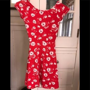 Women’s causal dress